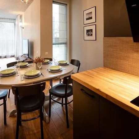 Old Loft Interior Style With 2 Bedrooms