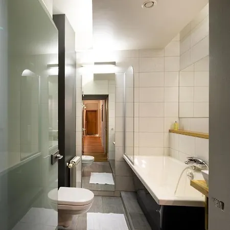 Апартаменты Old Loft Interior Style With 2 Bedrooms