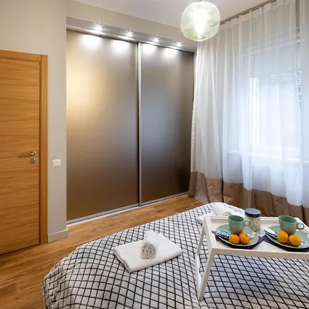 아파트 Old Loft Interior Style With 2 Bedrooms