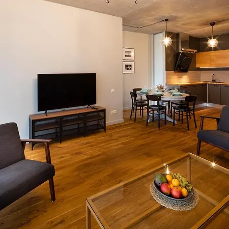 아파트 Old Loft Interior Style With 2 Bedrooms *